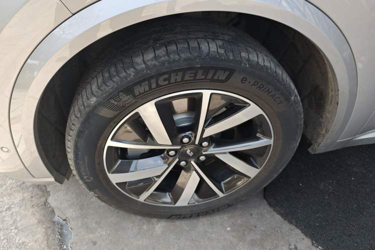 Used Li Auto L8 2023 Pro Model