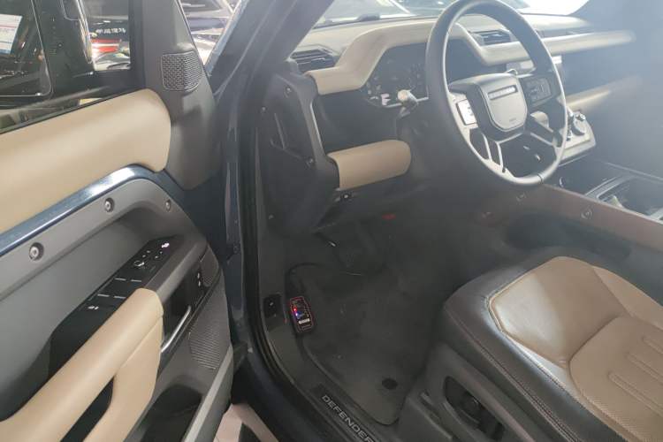 Used Land Rover Defender 2021 110 P400 X-DYNAMIC HSE
