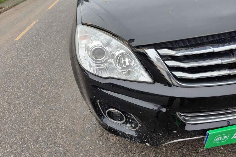 Used Haval H6 2013 Sport Edition 1.5T Manual Two-Wheel Drive Prestige Model Right Front Headlight