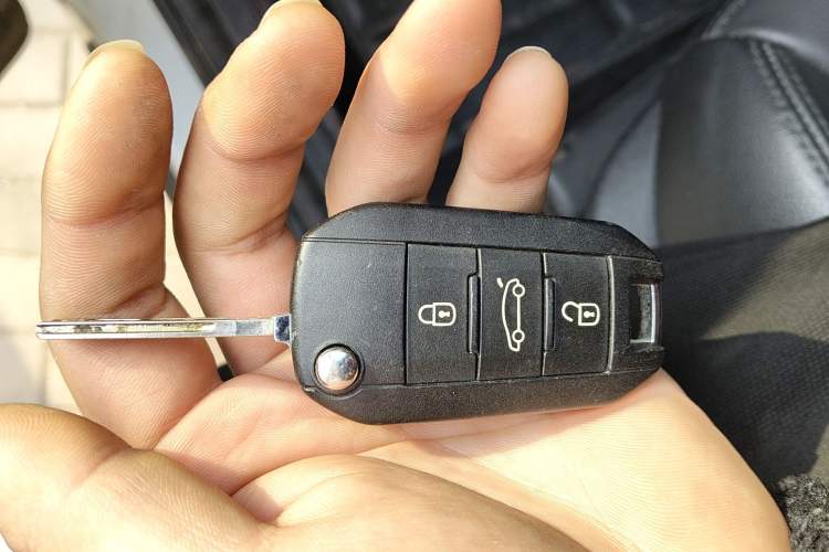 Used Peugeot 3008 2013 2.0L Automatic Trend Edition
