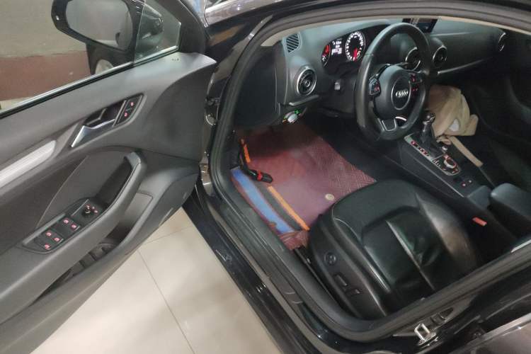 Used Audi A3 2014 Limousine 35 TFSI Automatic Comfort Model