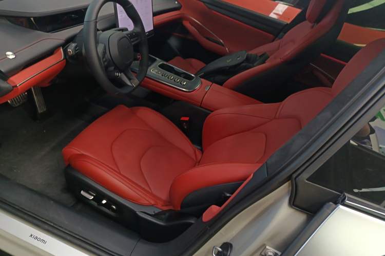 Used Xiaomi Auto SU7 2024 Four-Wheel Drive Ultra-Long Range Advanced Intelligent Driving Max Edition