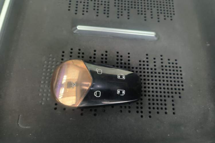 Used VOYAH Dream 2025 PHEV Four-Wheel-Drive Flagship Kunpeng Edition Vehicle Key