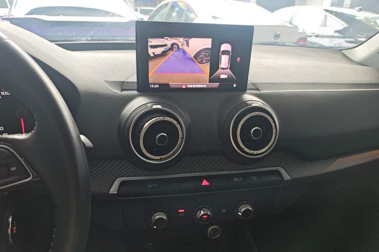 Used Audi Q2L 2018 35 TFSI Launch Exclusive Edition China VI
