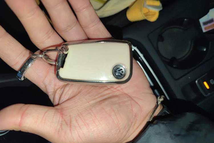 Used Volkswagen Magotan 2018 330TSI DSG Advanced Model Vehicle Key