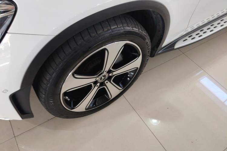 Used Mercedes-Benz GLC 2022 Facelift GLC 300 L 4MATIC Luxury Edition