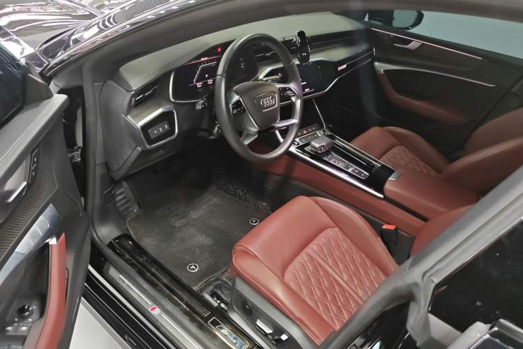 Used Audi A7L 2023 45 TFSI quattro S-line Black Warrior Edition
