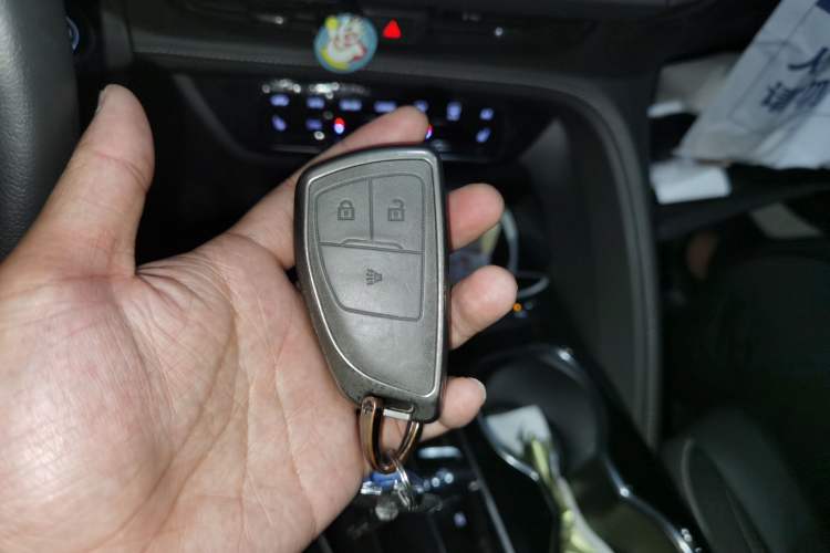 Used Buick Envision 2022 Facelift Encore S 552T Two-Wheel-Drive Luxury Model Vehicle Key