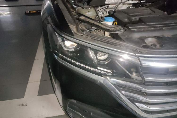 Used Volkswagen Viloran 2024 330TSI Luxury Edition Right Front Headlight