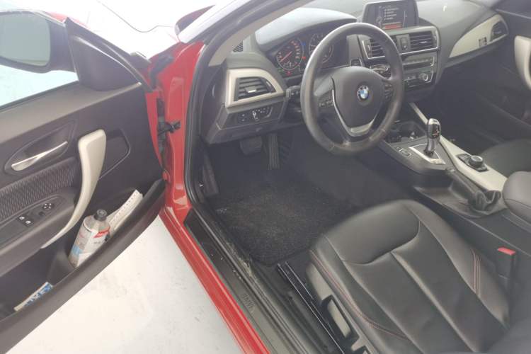 Used BMW 2 Series 2015 218i Driver Seat