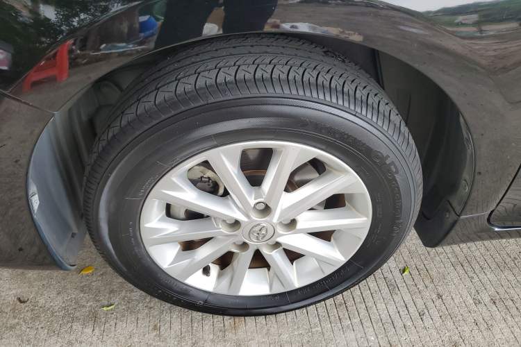 Used Toyota Camry 2015 Dual-Engine 2.5 HG Luxury Navigation Edition Exterior 1