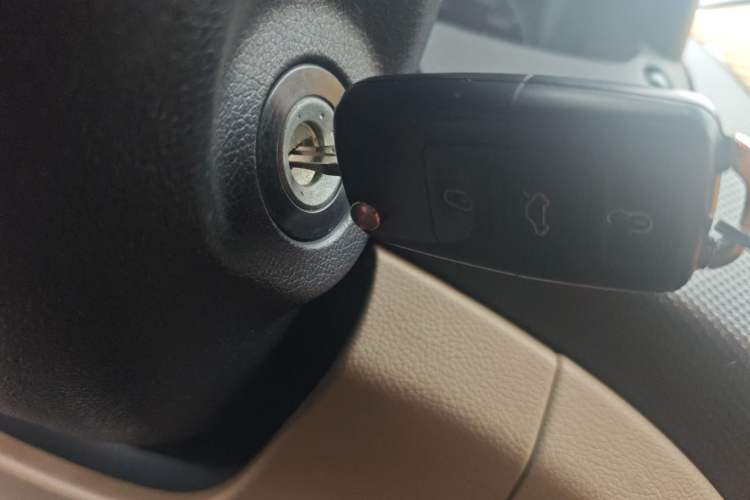 Used Hyundai Verna (older generation) 2014 1.4L Manual Fashion GS Model
