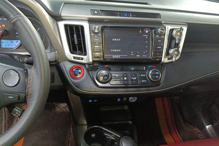 Used Toyota RAV4 2016 2.0L CVT Two-Wheel Drive Fashion Edition China V Standard
