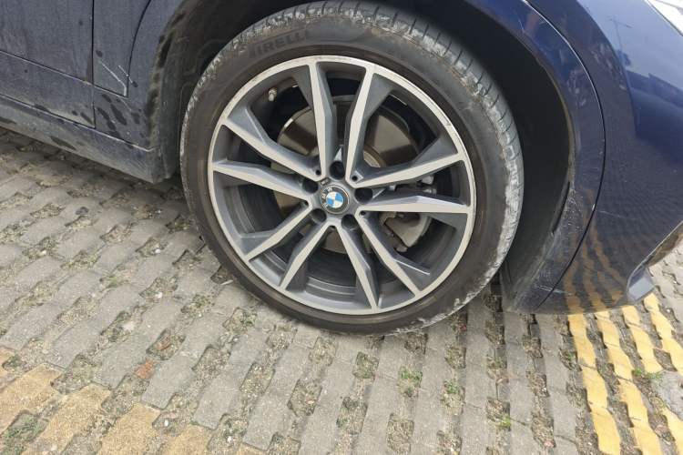 Used BMW X2 2021 sDrive25i Luxury Model with M Sport Package Right Front Wheel Hub