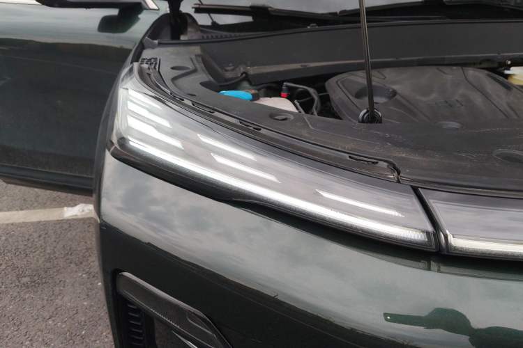 Used Geely Galaxy Xingjian 7 EM-i 2025 120km Exploration+ Version Right Front Headlight