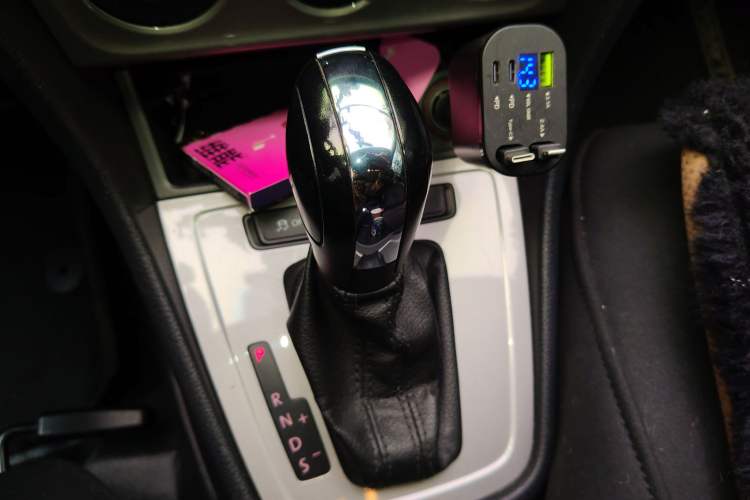 Used Volkswagen Lavida 2013 Revised Classic 1.6L Automatic Fashion Edition