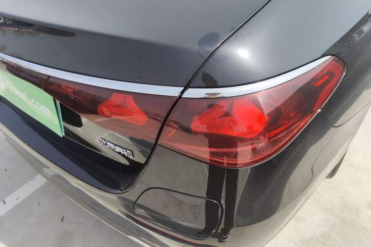 Used Mercedes-Benz E-Class New Energy 2024 E 350 e L Plug-in Hybrid Sedan Right Rear Taillight