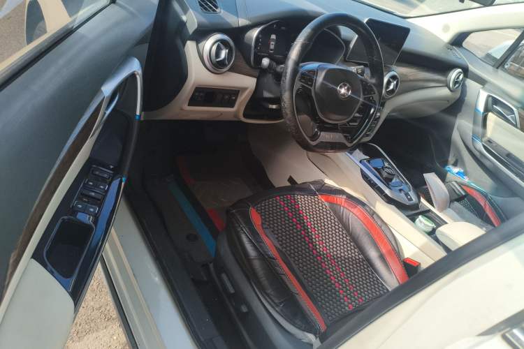 Used BAIC Beijing EU5 2018 R500 Smart Edition Driver Seat