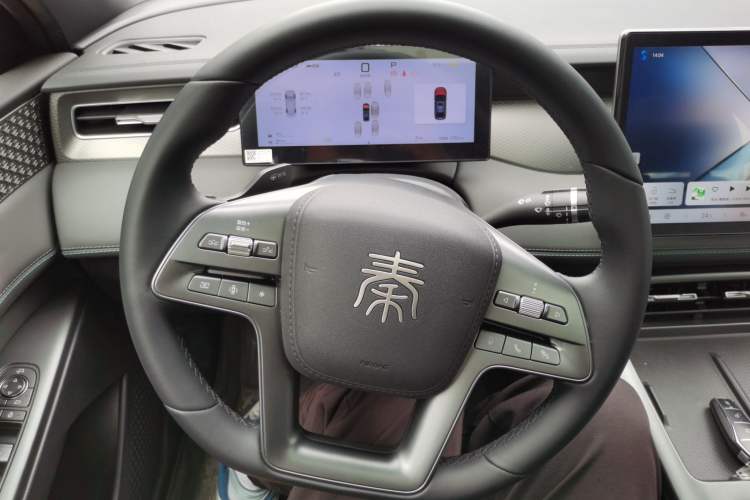 Used BYD Qin PLUS 2025 DM-i Smart Drive 120KM Superior Model