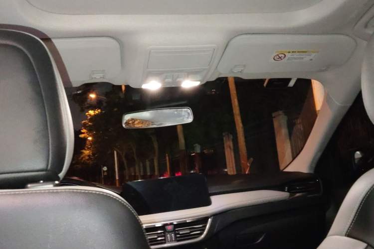 Used Ford Escape 2020 EcoBoost 245 Four-Wheel Drive Luxury Edition