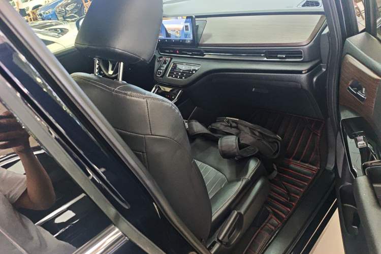 Used Honda Odyssey 2024 2.0L eHEV Sharp & Enjoy Edition