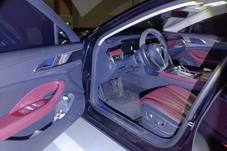 Used Hongqi H5 2023 2.0T Automatic Smart Connect Flagship Edition
