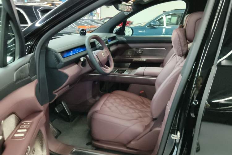 Used Nio ES8 2026 Model 6-seat Executive Luxury Edition Left Front Seat