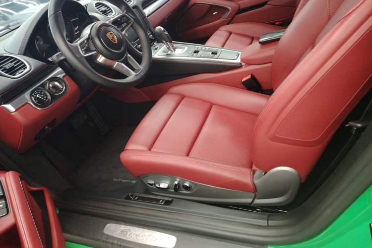 Used Porsche 718 2022 Boxster 2.0T
