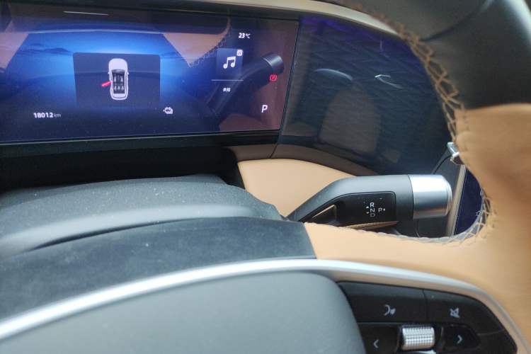 Used Geely Galaxy L7 2023 1.5T 115 km MAX Gear Lever