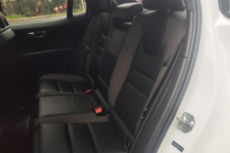 Used Volvo S60 2020 T5 Zhiya Sport Edition
