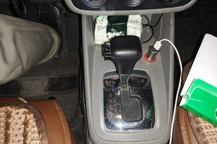 Used Volkswagen Bora 2012 1.6L Automatic Fashion Edition
