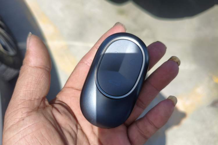 Used Nio ES8 2023 75 kWh Vehicle Key