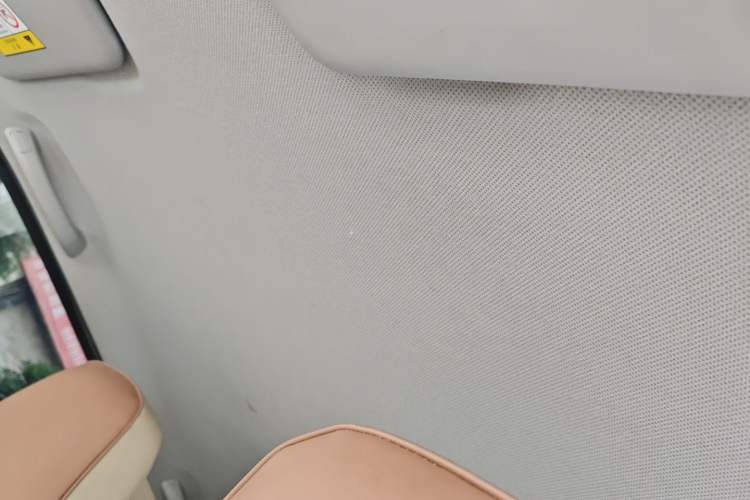 Used Wuling Hongguang MINIEV 2024 3rd Generation 215km Advanced Version
