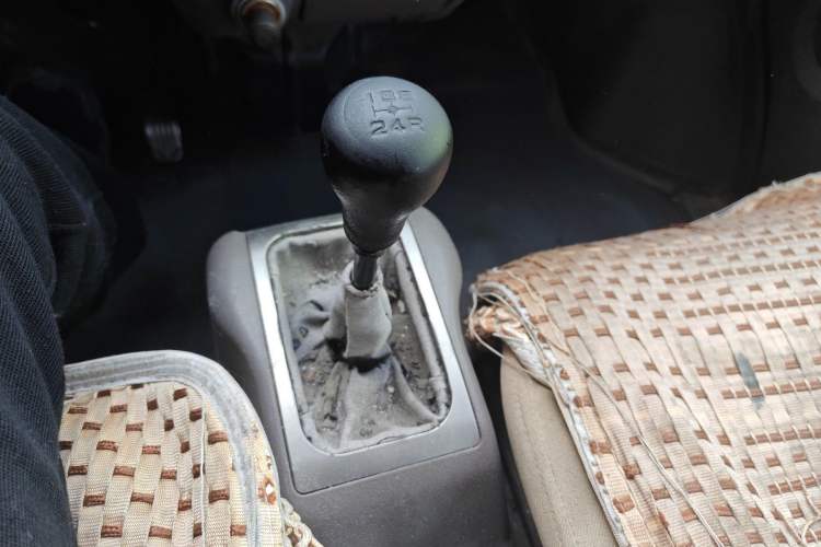 Used Wuling Rongguang 2011 1.2L Standard Version Gear Lever