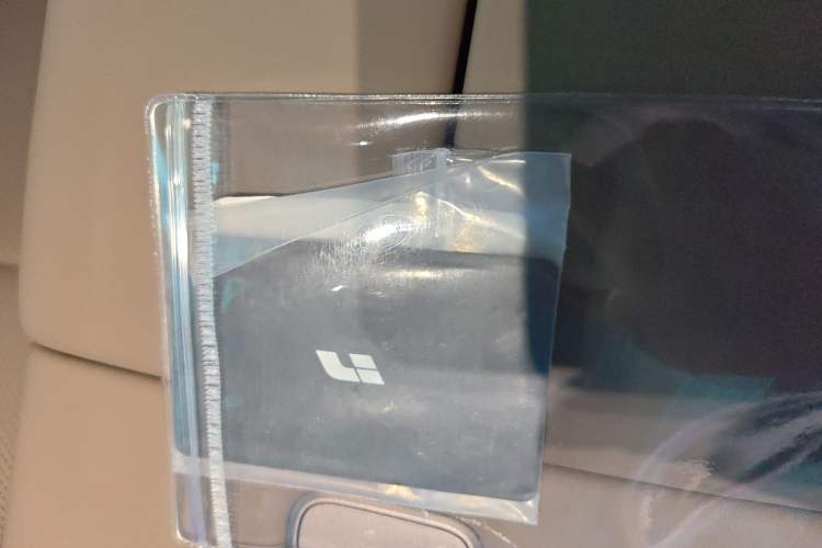 Used Li Auto i6 2025 Model Two-Wheel-Drive Standard Type
