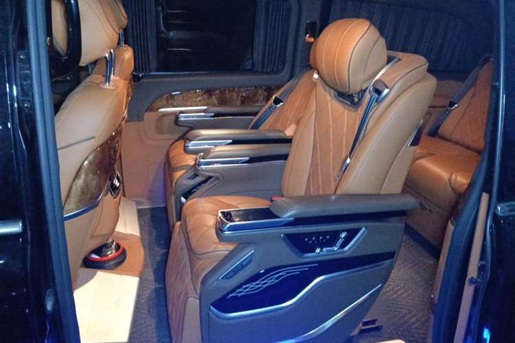 Used Mercedes-Benz V-Class 