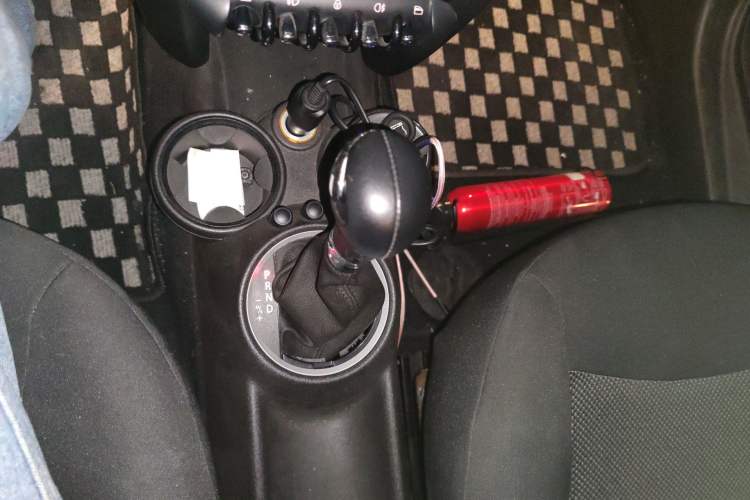 Used MINI 2011 1.6L ONE Gear Lever