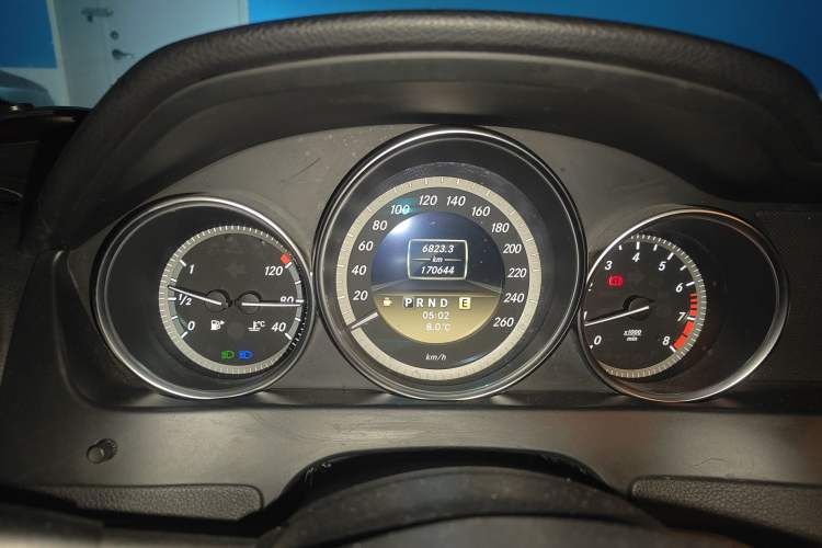 Used Mercedes-Benz C-Class 2010 C 180K Classic model