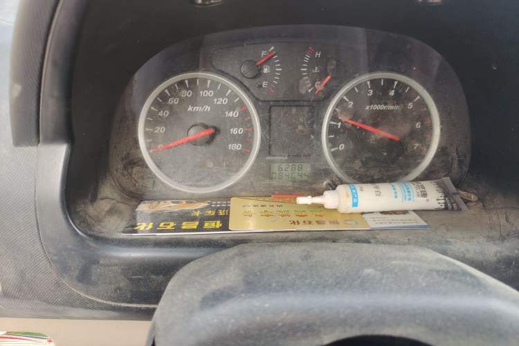 Used Dongfeng Xiaokang V29 2012 1.2L Standard Version
