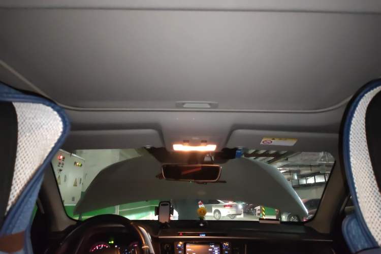 Used Toyota RAV4 2019 2.0L CVT Two-Wheel Drive Fashion X Limited Edition China VI Standard