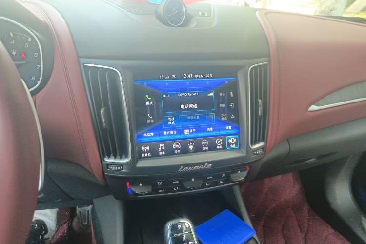 Used Maserati Levante 2019 3.0T Standard Version China VI Audio And AC Panel