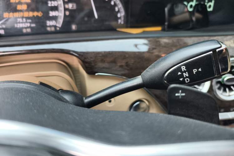 Used Mercedes-Benz S-Class 2012 S 300 L Business Standard Model Gear Lever