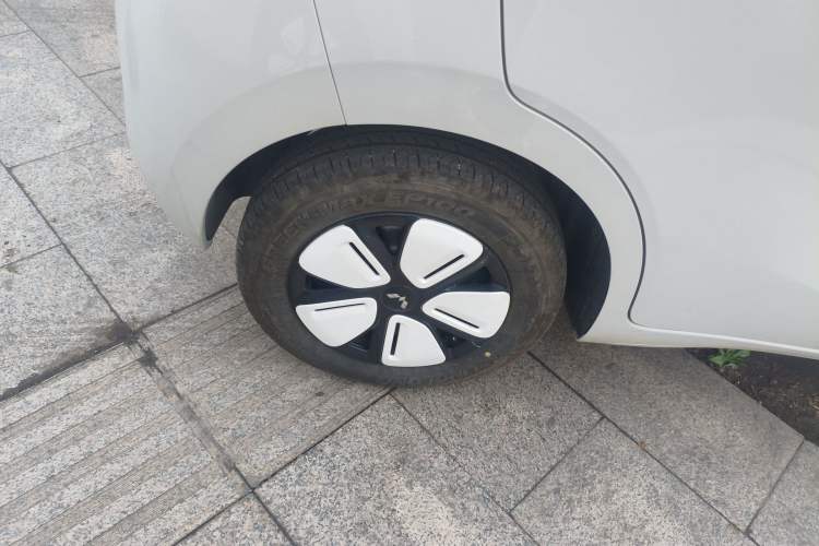 Used Wuling Hongguang MINIEV 2025 Four-Door Version Advanced Edition
