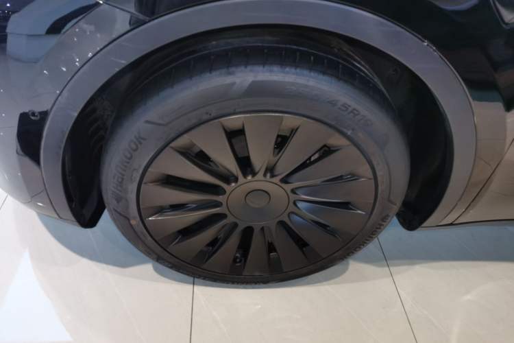 Used Tesla Model Y 2022 Rear-Wheel-Drive Version