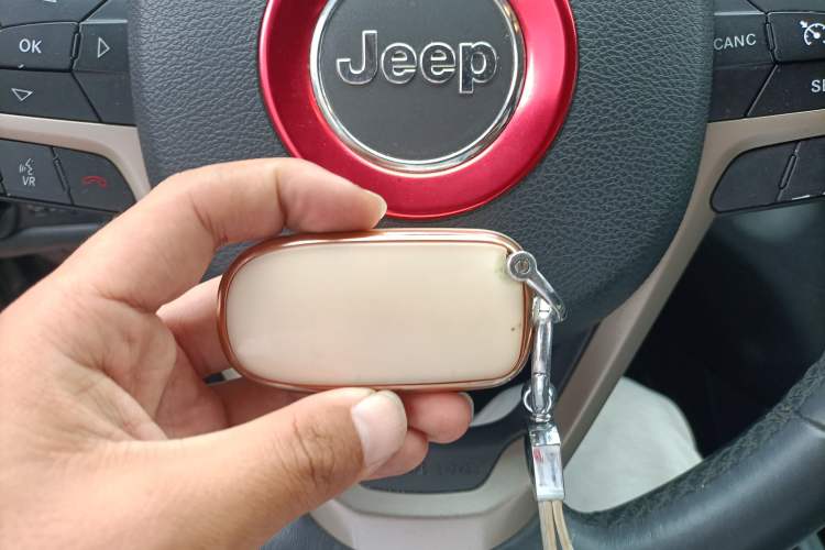 Used Jeep Cherokee 2016 2.0L Superior Edition