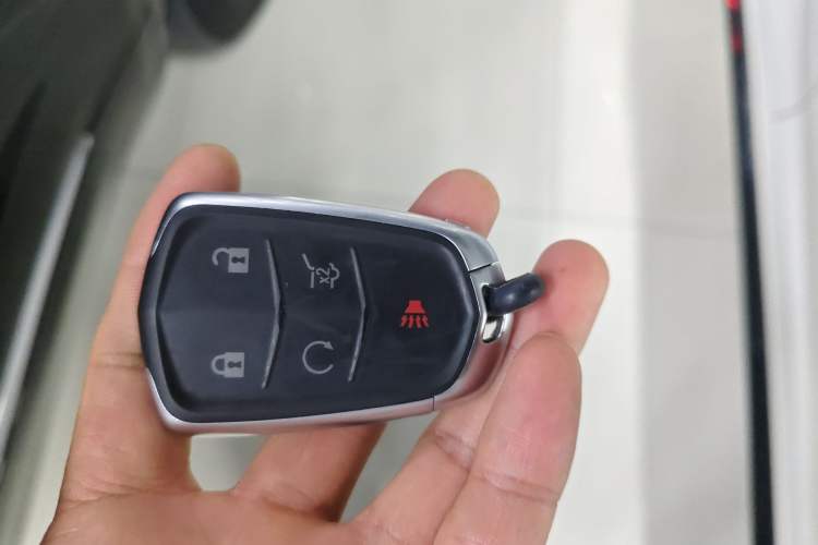 Used Cadillac XT6 2022 2.0T Six-Seater Four-Wheel-Drive Luxury Standard Edition
