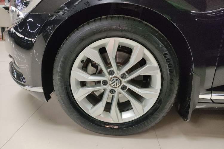 Used Volkswagen Magotan 2019 330TSI DSG Luxury Version China VI Standard
