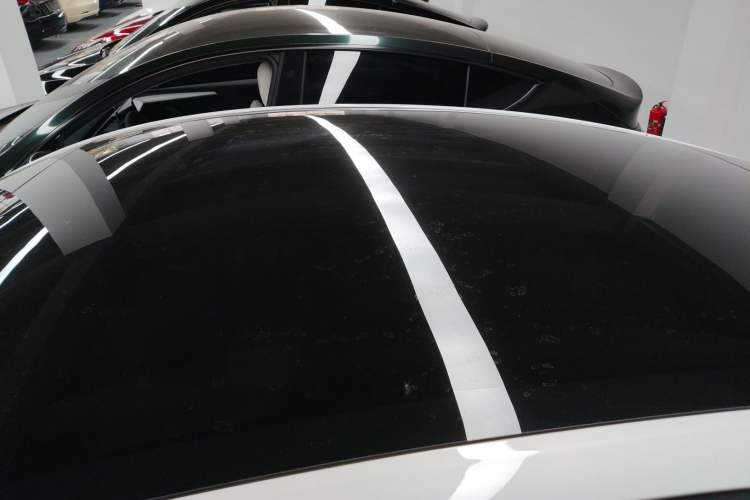 Used Tesla Model Y 2023 Long-Range All-Wheel-Drive Version
