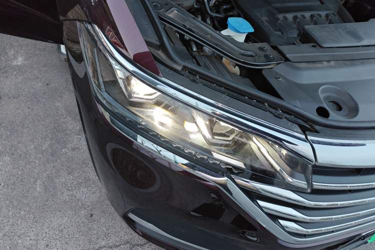 Used Volkswagen Viloran 2024 380TSI Luxury Edition
