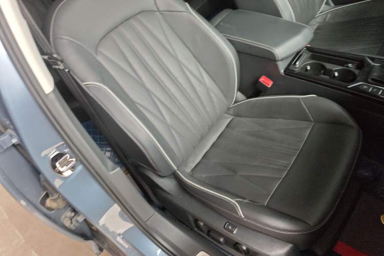 Used Volkswagen Passat 2022 330TSI Starry Luxury Edition